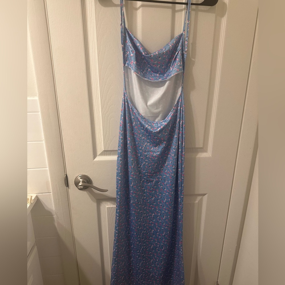 Dress - Picture 2 of 2